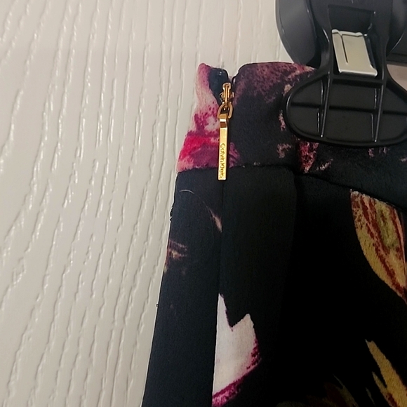 Calvin Klein Pants - Picture 5 of 7